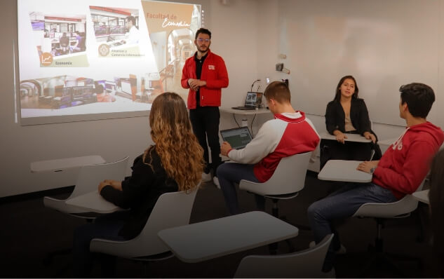 Estación Proyéctate 