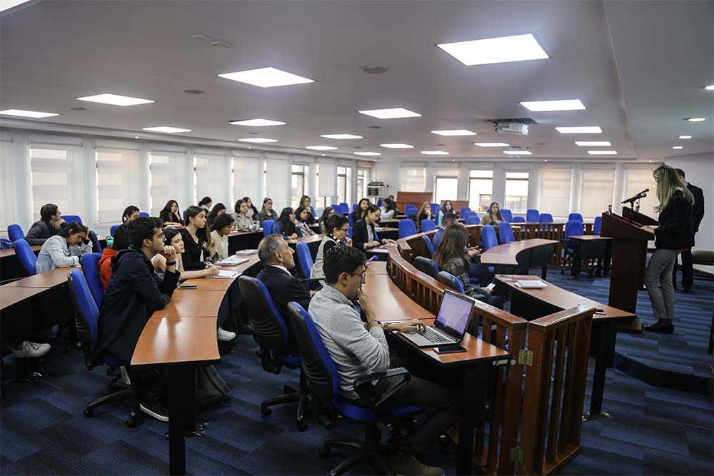 Profesores Maestría en Estudios Políticos e Internacionales
