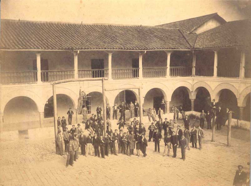 Revista del colegio mayor