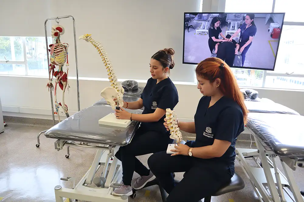 Laboratorios y espacios del Pregrado en Fisioterapia de la Universidad del Rosario