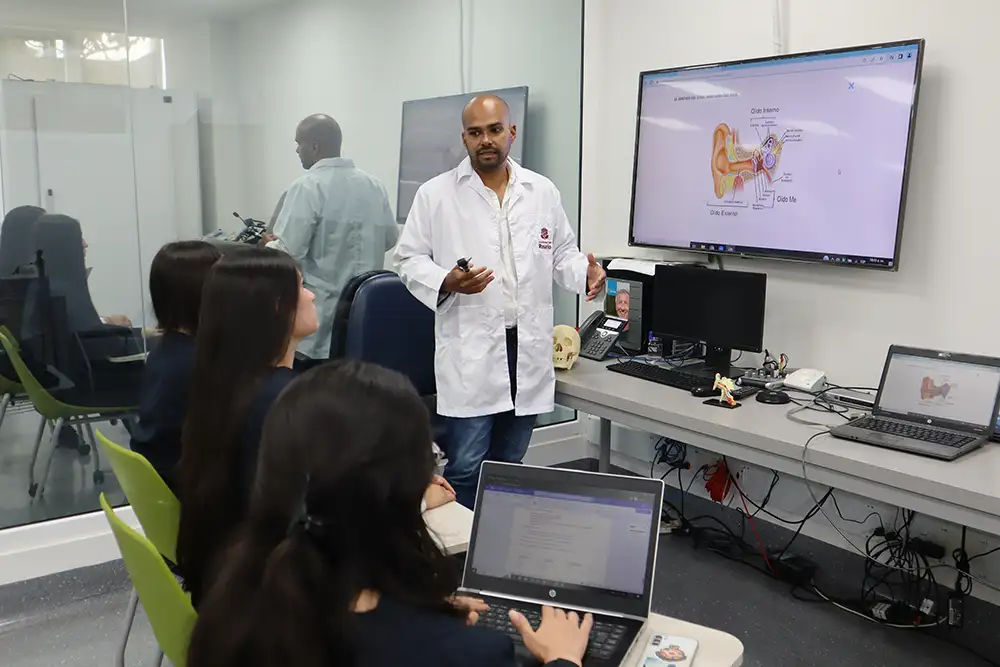 Laboratorios y espacios del Pregrado en Fonoaudiología de la Universidad del Rosario