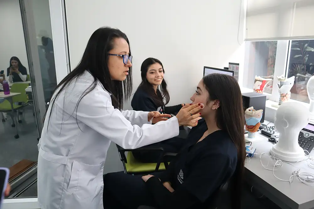 Laboratorios y espacios del Pregrado en Fonoaudiología de la Universidad del Rosario