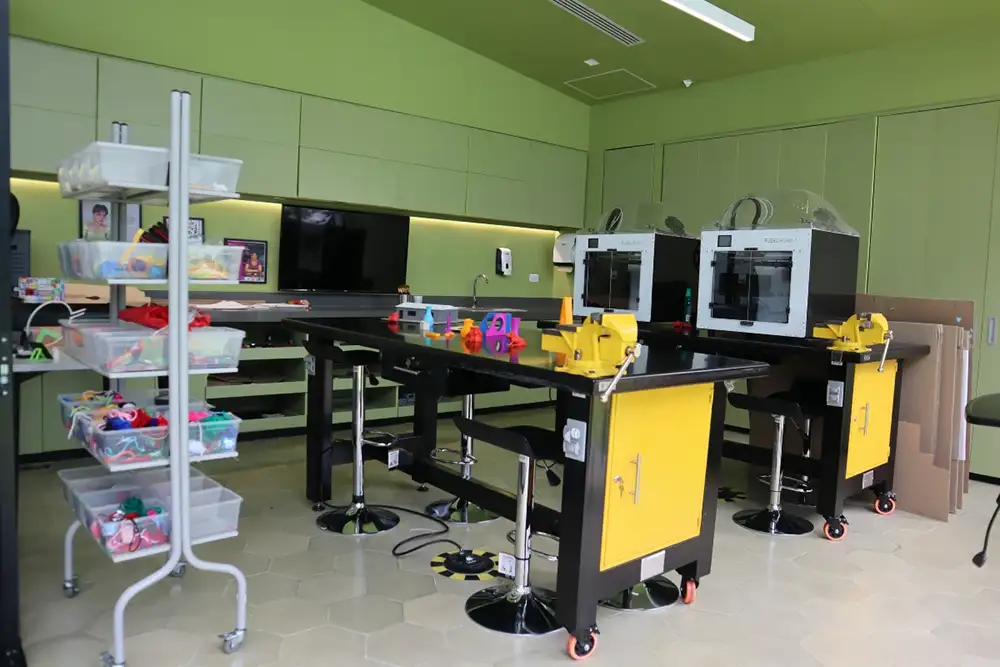 Laboratorios y espacios del Pregrado en Administración de Negocios Internacionales de la Universidad del Rosario