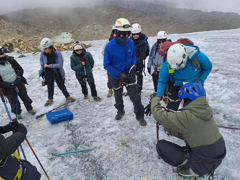 Laboratorios y espacios en el Pregrado en Ciencias del Sistema Tierra de la Universidad del Rosario
