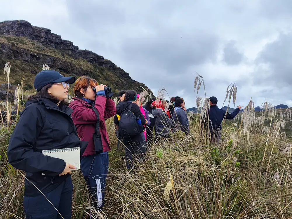 Laboratorios y espacios en el Pregrado en Ciencias del Sistema Tierra de la Universidad del Rosario