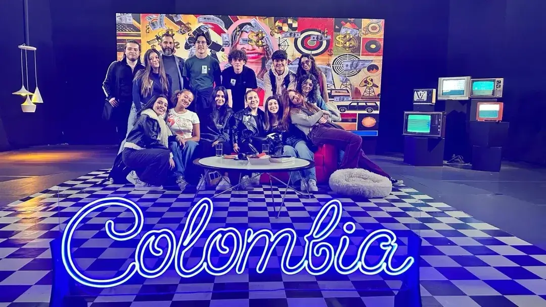 Galeria periodismo y opinión pública 03