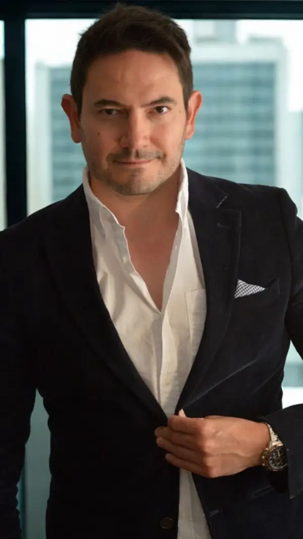 Lidera estrategias que conectan el mundo: Felipe Duarte, egresado de Administración de Negocios Internacionales y CEO de Improventas S.A.S., ha construido su carrera liderando equipos y diseñando estrategias que conectan empresas en entornos globales, impulsando un crecimiento sostenible y con propósito.