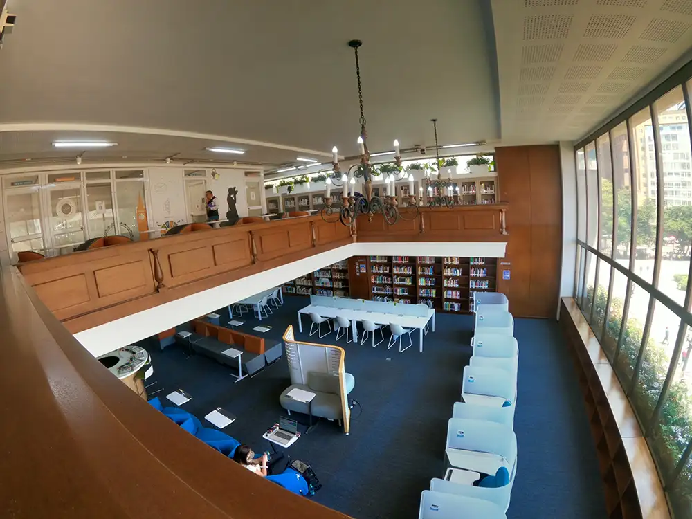 Laboratorios y espacios del Pregrado en Jurisprudencia - Carrera de Derecho de la Universidad del Rosario