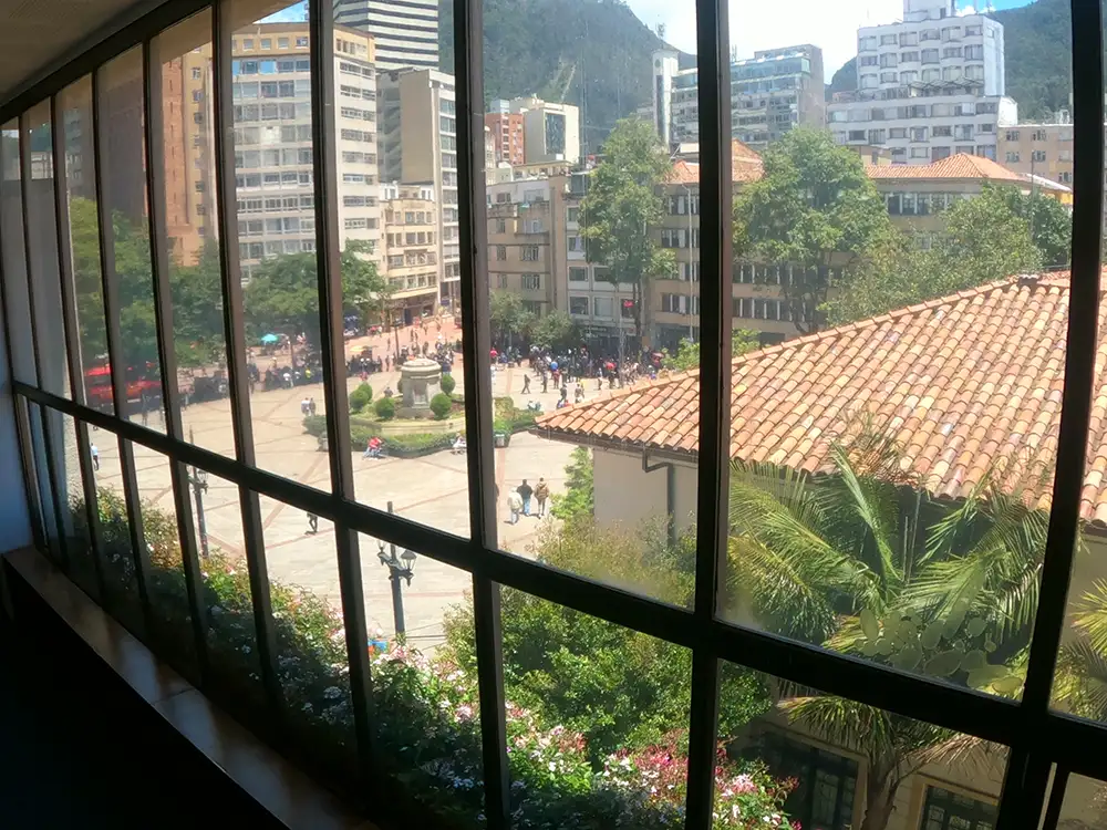 Laboratorios y espacios del Pregrado en Jurisprudencia - Carrera de Derecho de la Universidad del Rosario