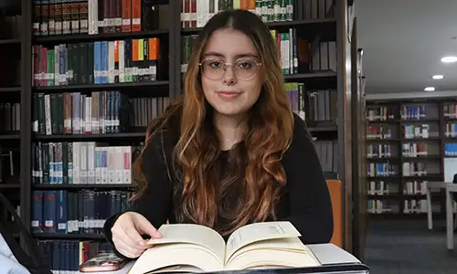 Estudiante del Pregrado en Criminología e Investigación Criminal de la Universidad del Rosario