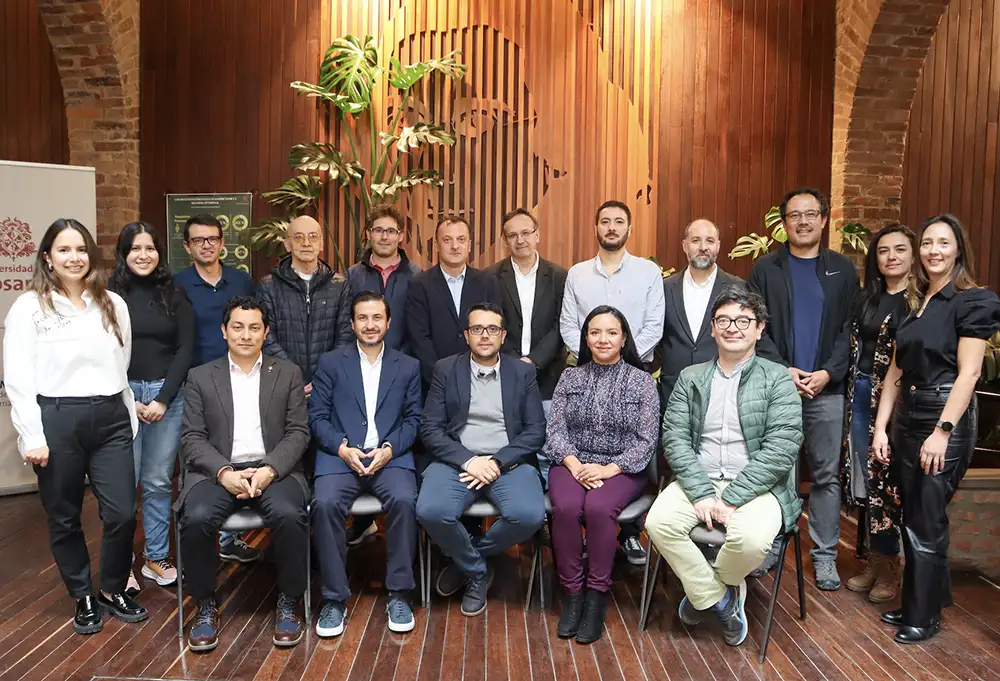 Consultar el Decreto Rectoral aquí