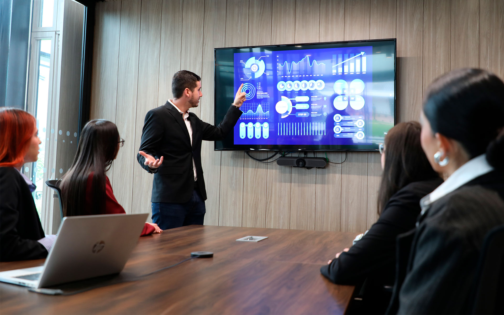 Especialización en Inteligencia Artificial Generativa y Desarrollo de los Negocios