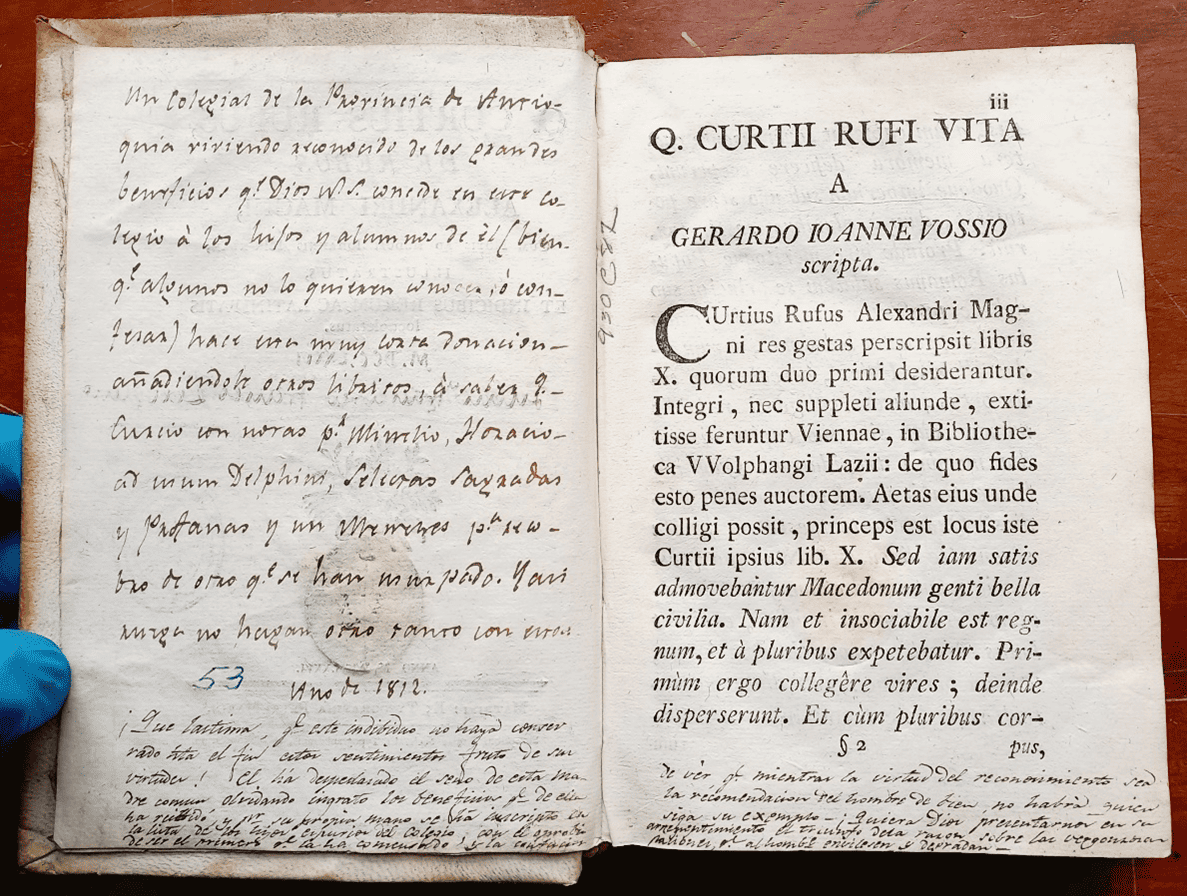 https://urosario.edu.co/sites/default/files/2026-05/un-colegial-antioque%C3%B1o-dona-el-ejemplar-de-de-rebus-alexandri-magni