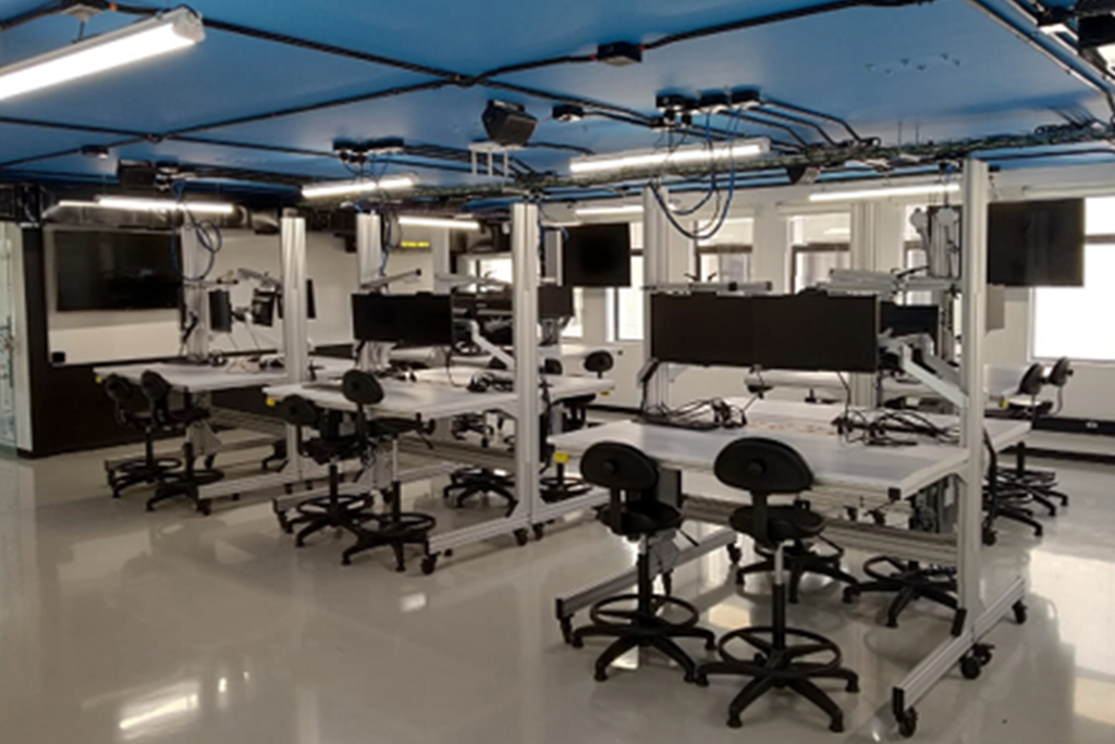 espacios-para-explorar-el-conocimiento-ingenieria-electronica-ur-15.webp