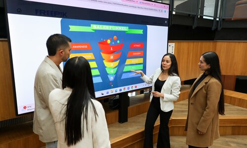 Diferencial 1 metodologia aplicada a desafios empresariales de vanguardia especializacion en gerencia de marketing para entornos digitales