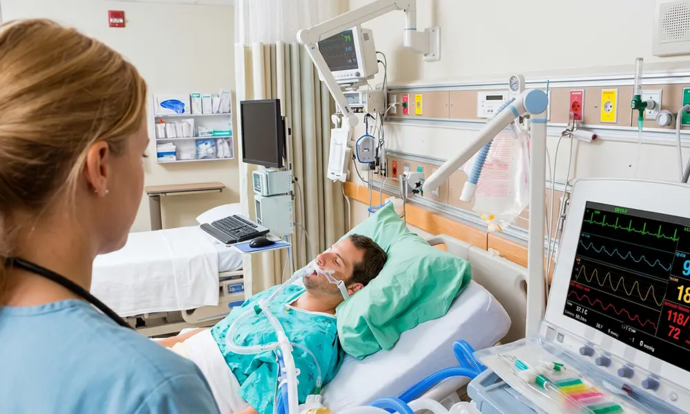 opcion-de-grado-especializacion-en-fisioterapia-adulto-critico.webp