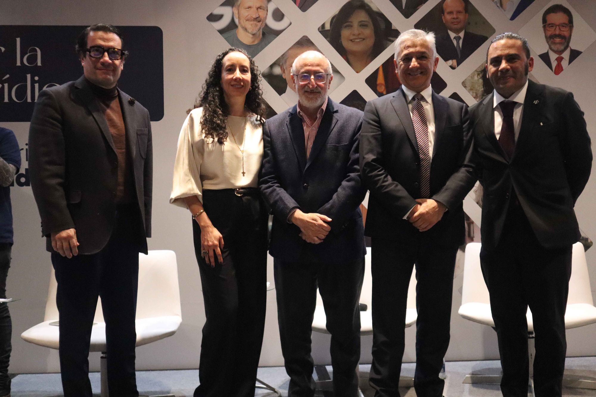 panel- impactos-tecnología-ejercicio-profesional-derecho-