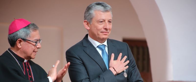 Alejandro Cheyne García se posesiona como rector por el periodo 2022-2026