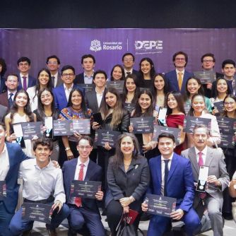 58-estudiantes-Rosaristas-fueron-reconocidos-en-la-Velada-de-Excelencia-2025