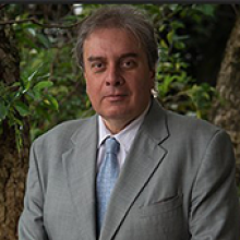 Dr. Carlos Trillos