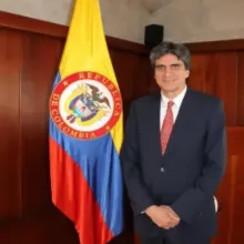 panelista-antonio-jose-lizarazo