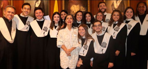 Así registraron los medios la elección de la Dra. Ana Isabel Gómez como rectora de nuestra Universidad