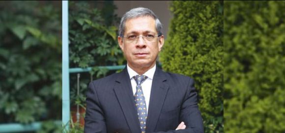 Juan Felipe Córdoba Restrepo, reconocido como Egresado Destacado del Departamento de Historia de la Universidad de Antioquia