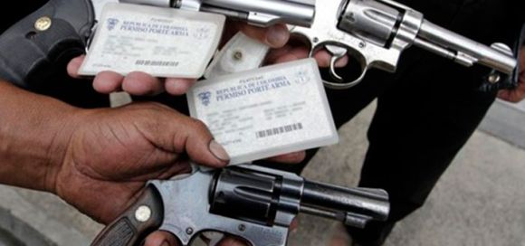 Impacto del decreto de restricción al porte de armas de fuego sobre los homicidios en Colombia