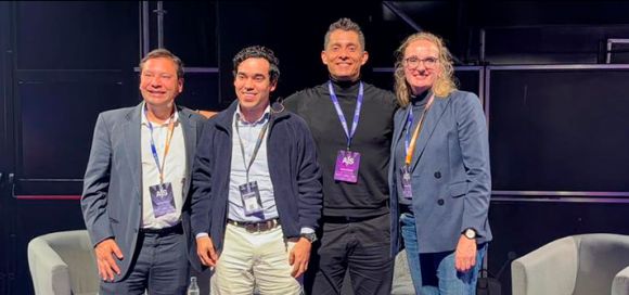Mauricio Sanabria, decano (e) de la Escuela de Administración en el AI Summit