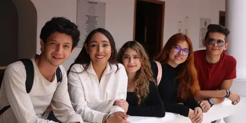 ¿Qué hace un politólogo?