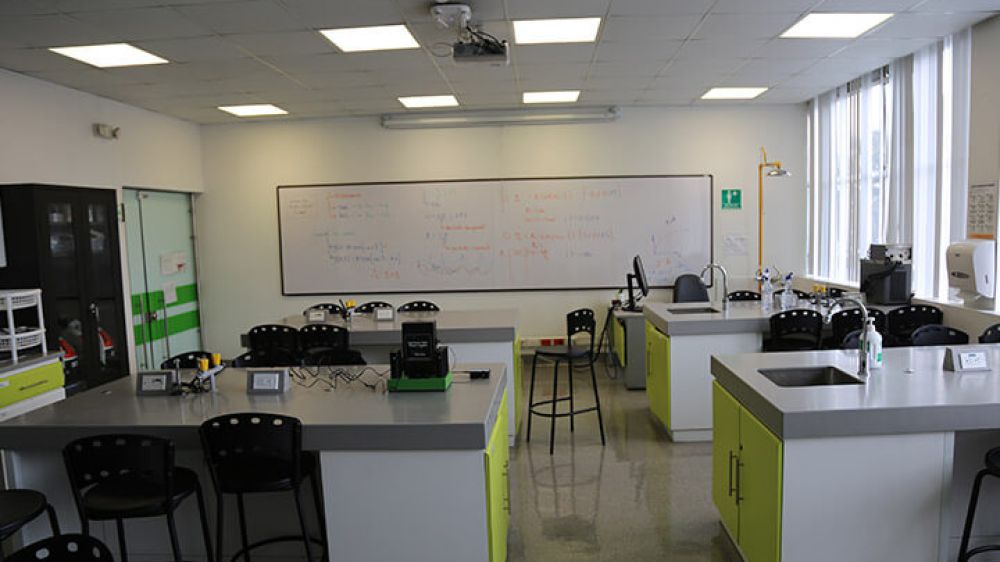 laboratorio-de-ciencias-naturales-ii-5