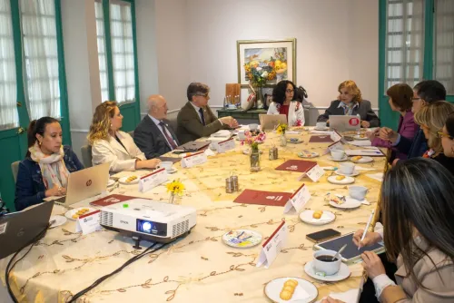 Reunión entre la delegación de la Universidad de Zaragoza y la Universidad del Rosario.
