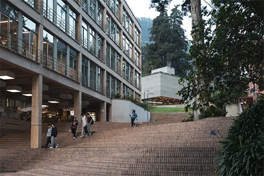 Caja de Música: un edificio como extensión del campus