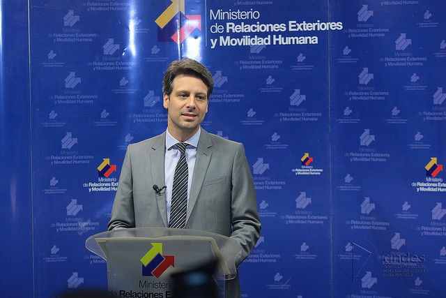Canciller del Ecuador habla mañana en la Universidad del Rosario sobre la revolución ciudadana en ese país 
