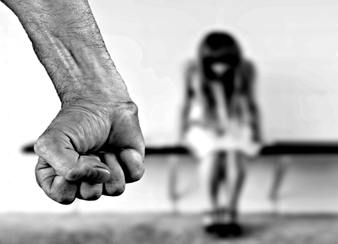 Solo 3 de cada 10 mujeres agredidas sexualmente denuncian