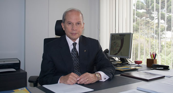 Decano de Medicina nuevo presidente de ASCOFAME